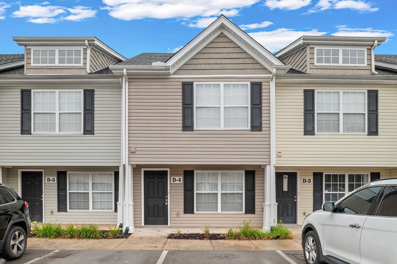 “NEW, NEW, NEW! Completely updated and $500 off! – photo 1