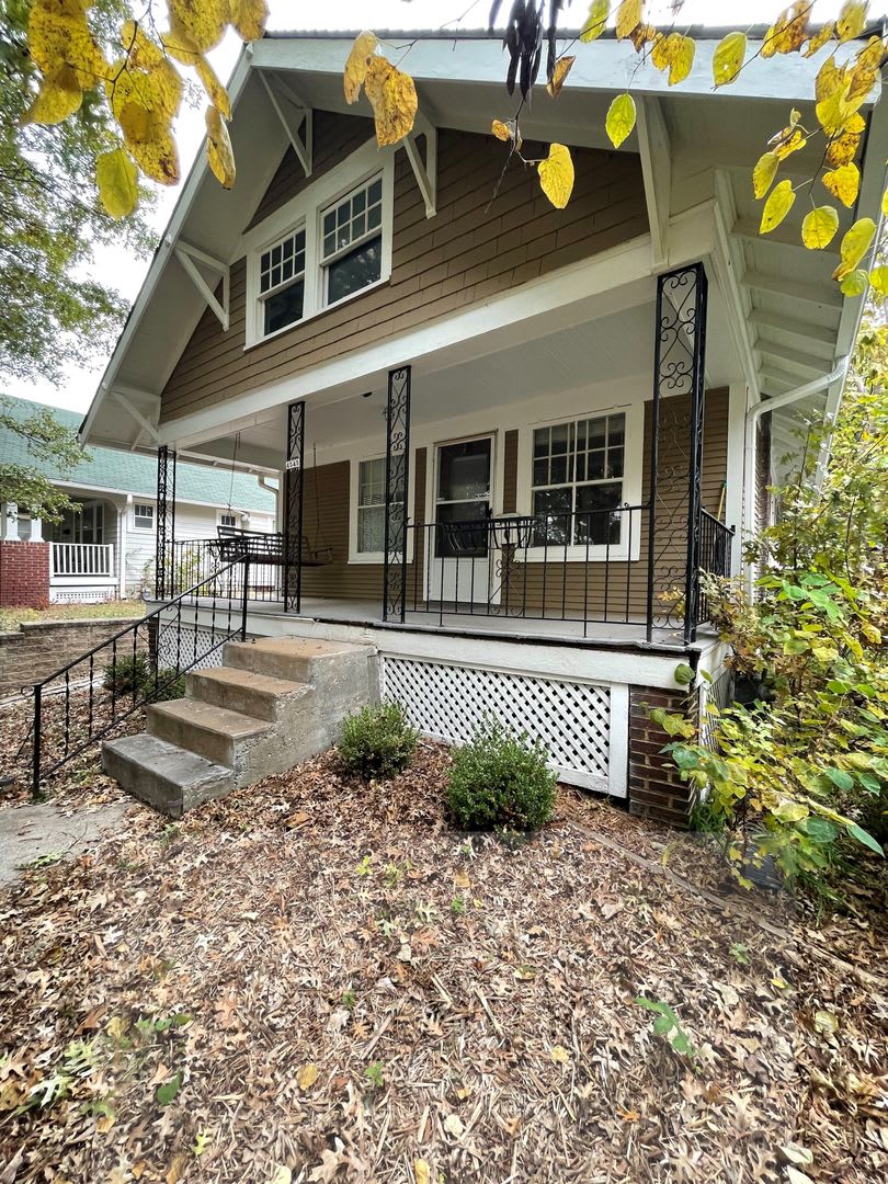 Charming 3 Bed 1 Bath House For Rent 4545 Fairmount Ave Kansas City Mo 64111 1375 Rent – photo 3