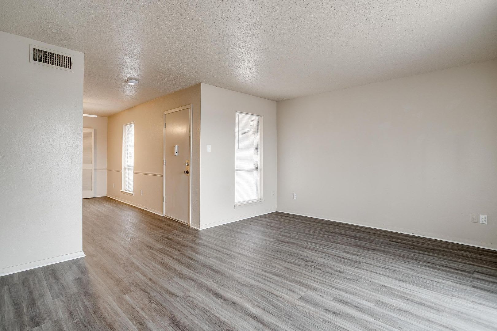 Half Off First Month S Rent – photo 1
