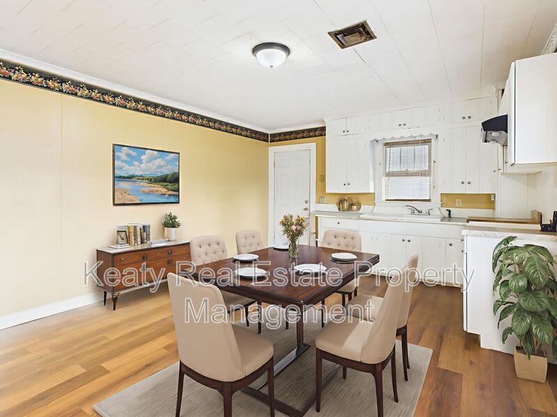 413 Dorothy Street – photo 5