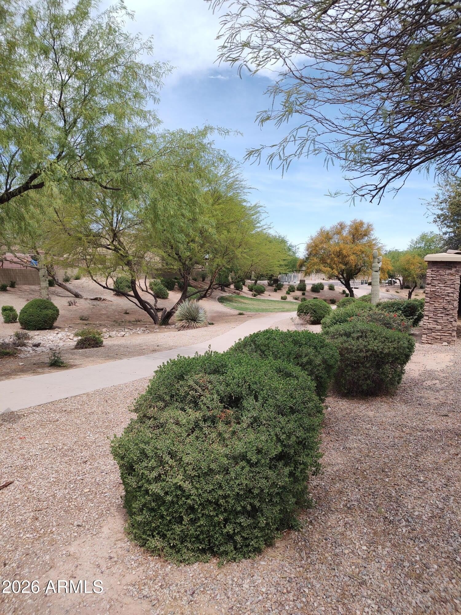 590 W ENCHANTED DESERT Drive – photo 3