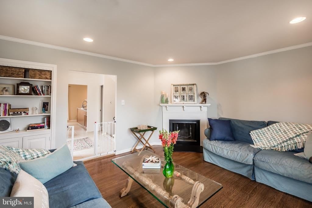255 LOWRYS LANE – photo 1