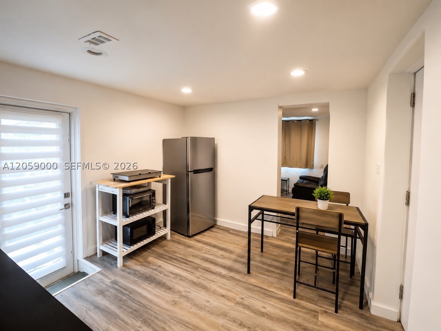 1430 NE 149th St – photo 3