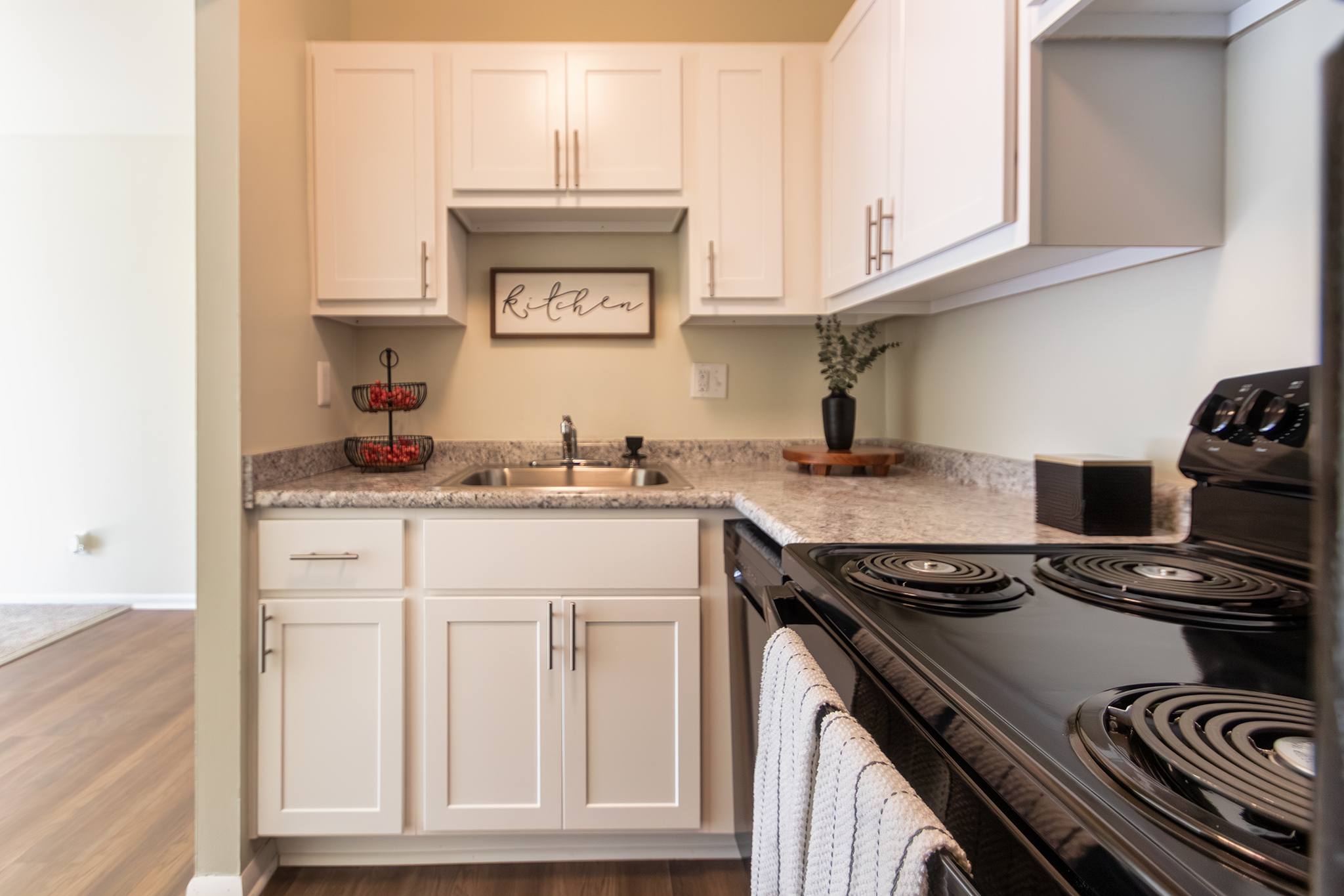 Romaine Court – photo 2