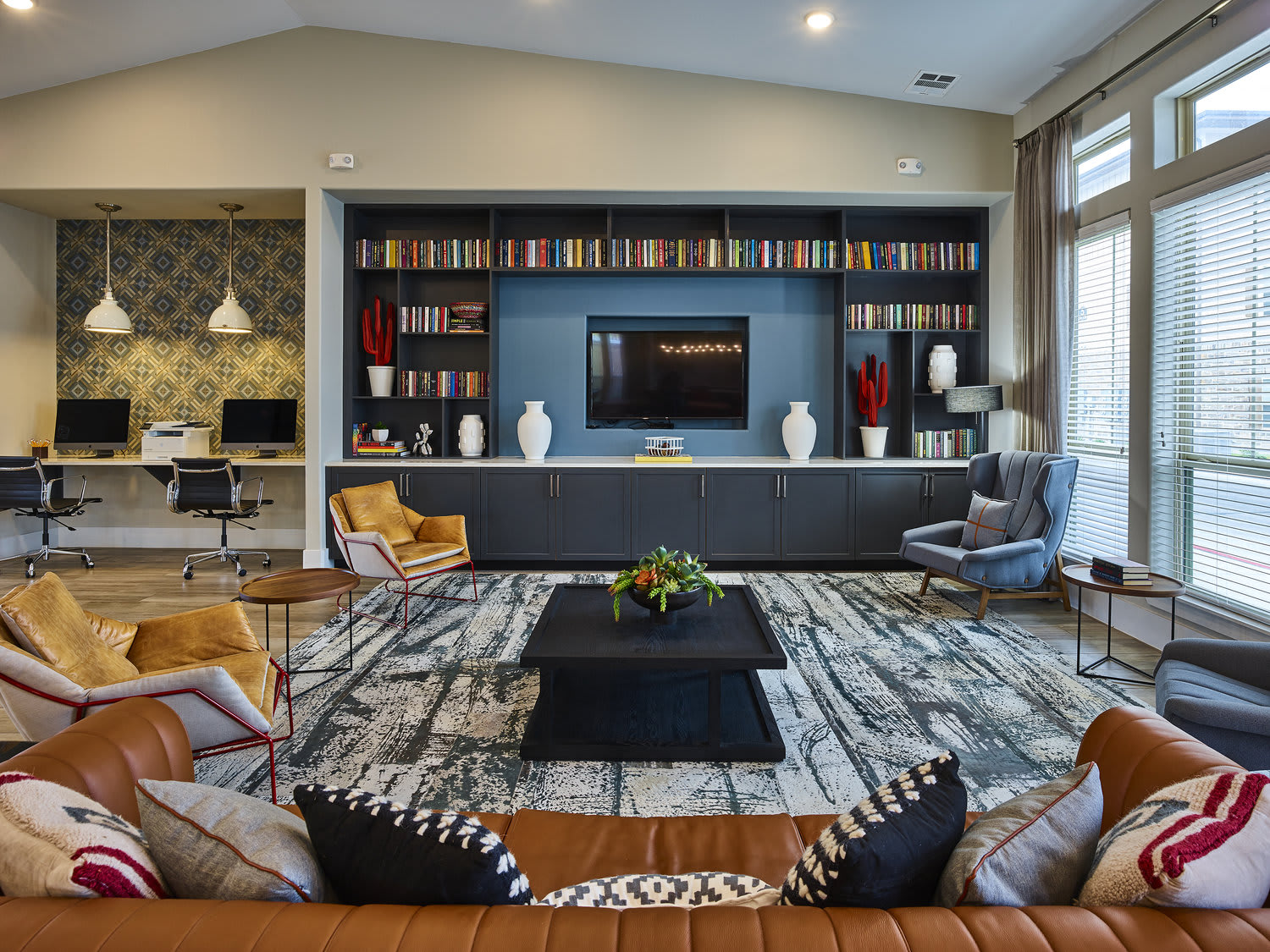 Avanti East – photo 3