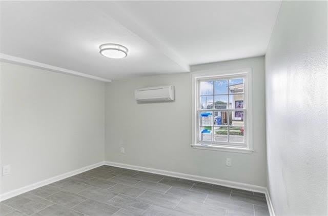 2232 AMELIA Street – photo 5