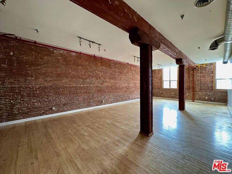 726 S Santa Fe Ave – photo 5