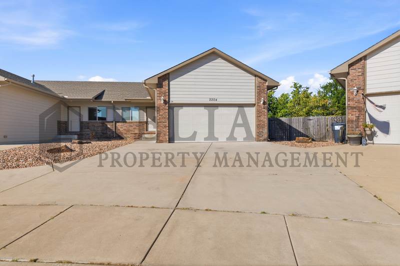 2204 E Quivira St – photo 2