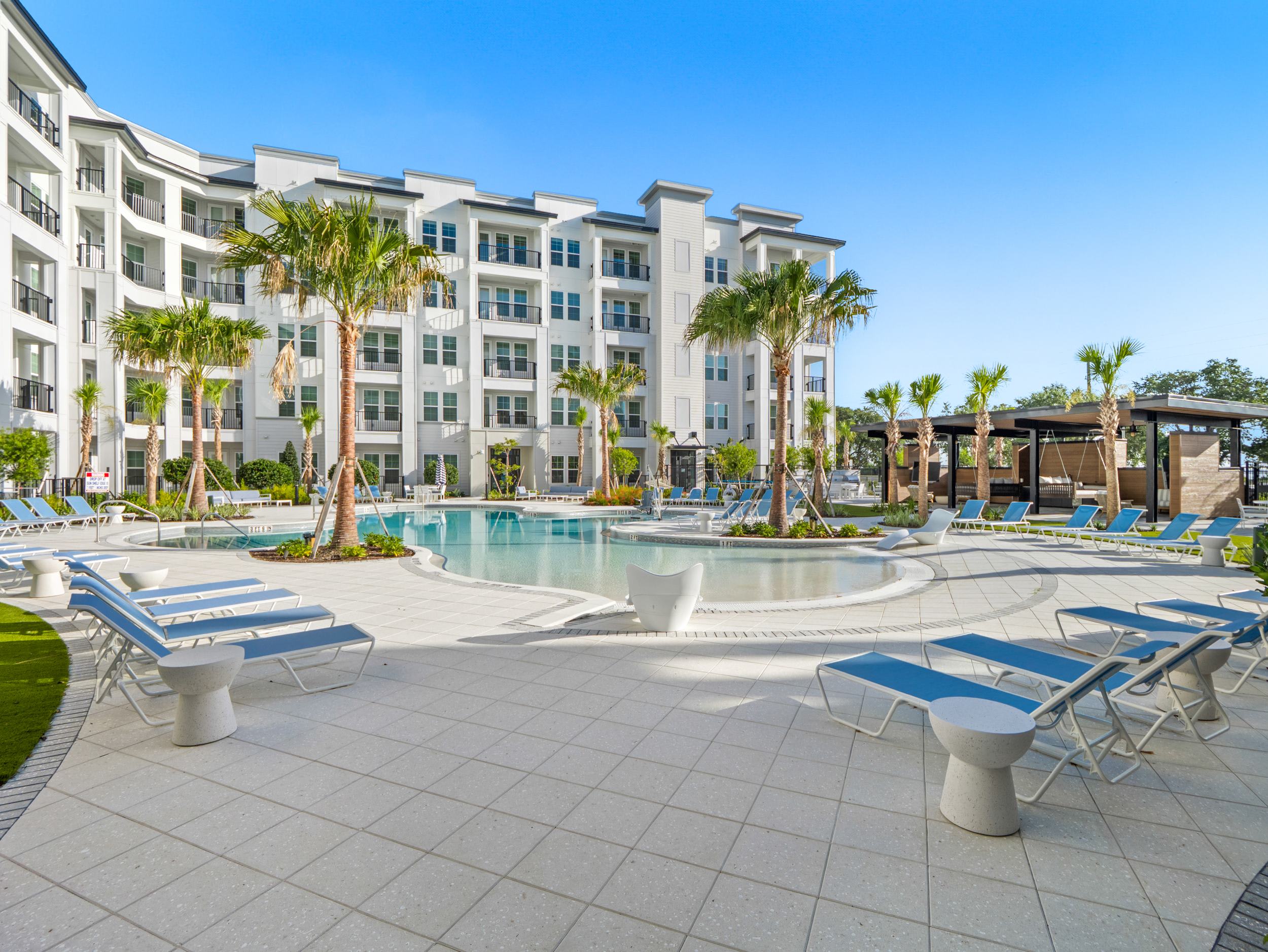Tides at Palm Bay – photo 1