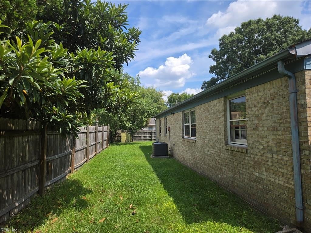 844 Lord Leighton Dr – photo 5