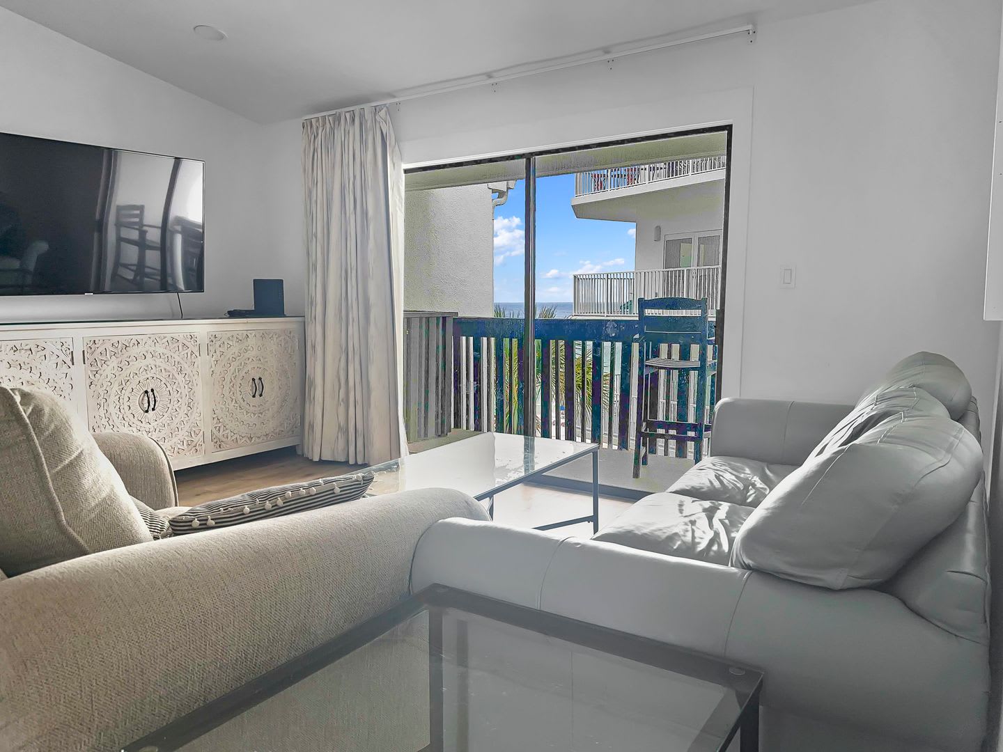 50 Off First Months Rent Gulf Front Community Gulf Views From Balcony Community Pool Walking Distance To Restaurants And Shopping – photo 3