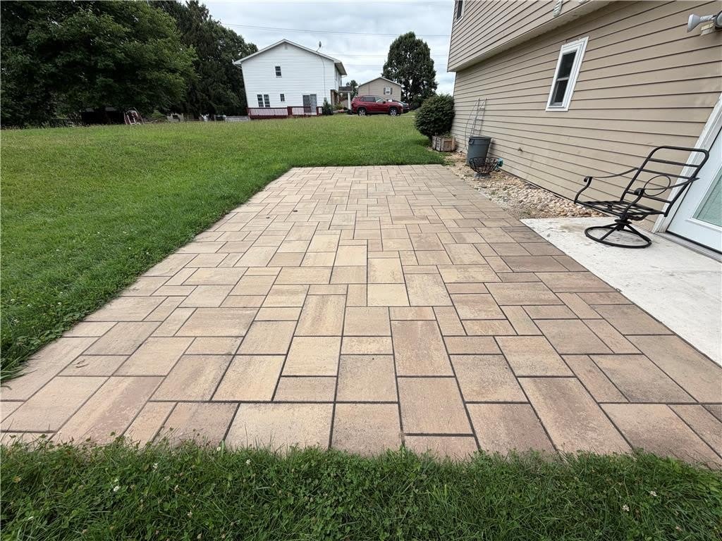 227 Burrell Boulevard – photo 3