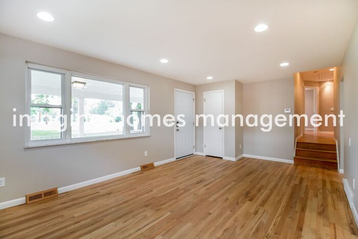 607 West Kemper Road – photo 5