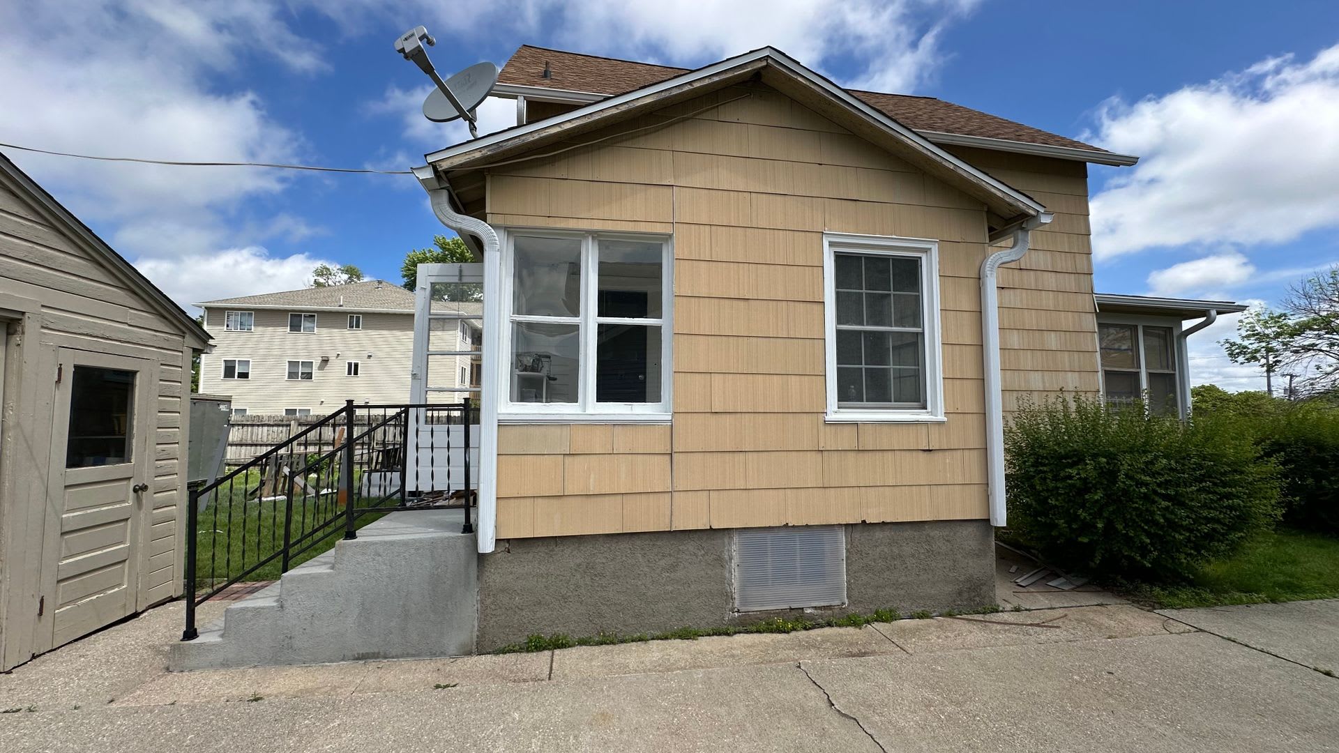 Beautiful 3 Bedroom Rental – photo 3