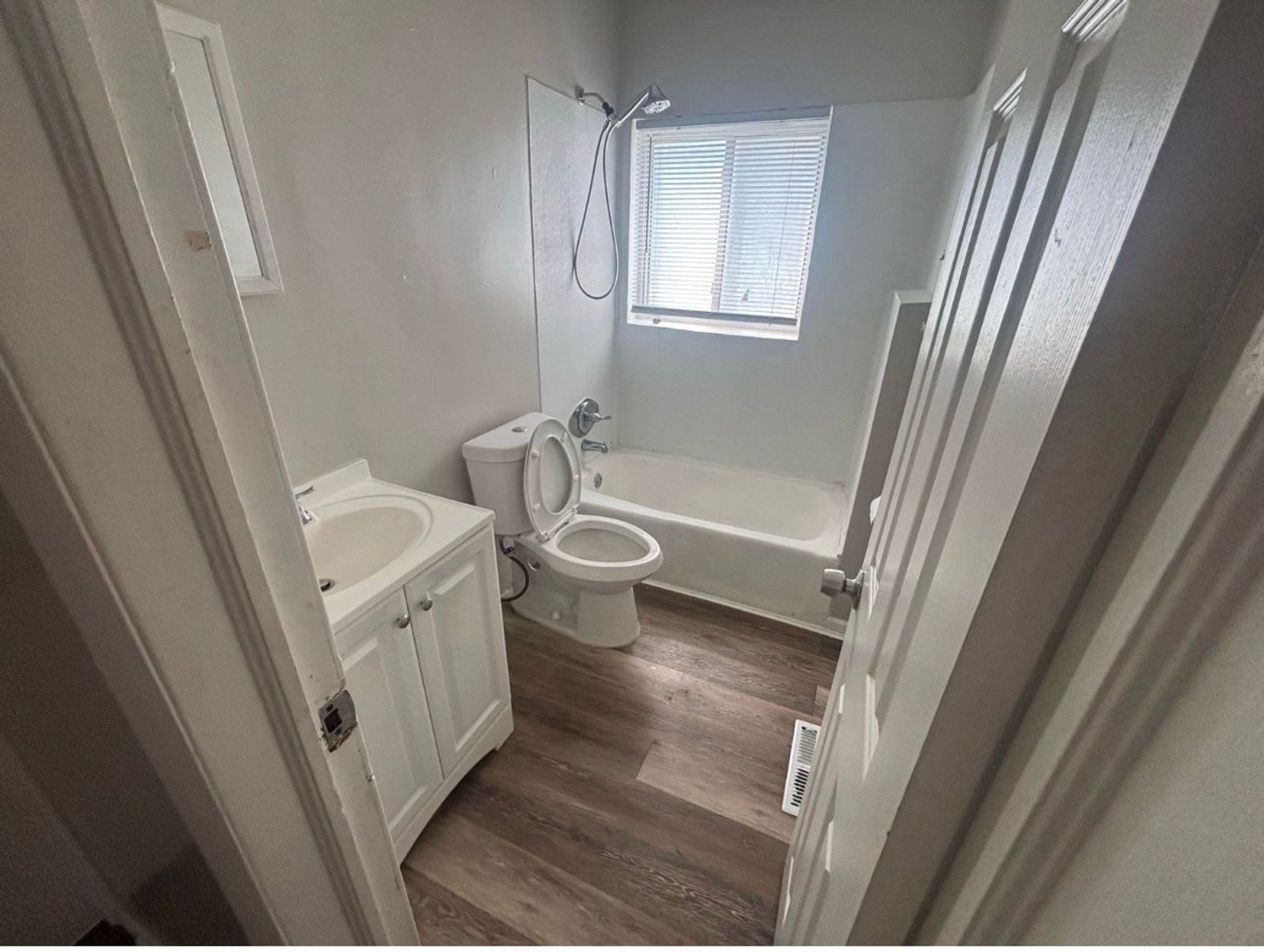 2 Bed 1 Bath – photo 5