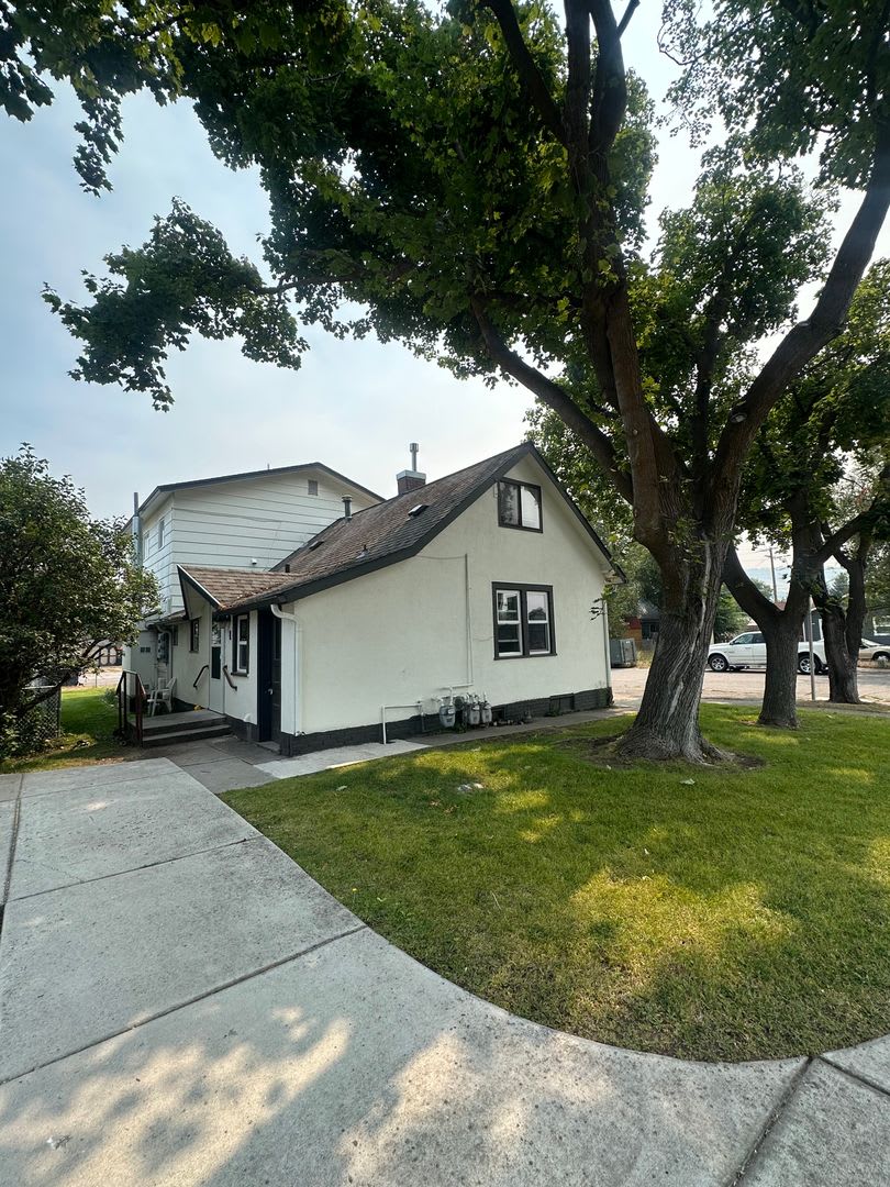 2356 Dixon – photo 2