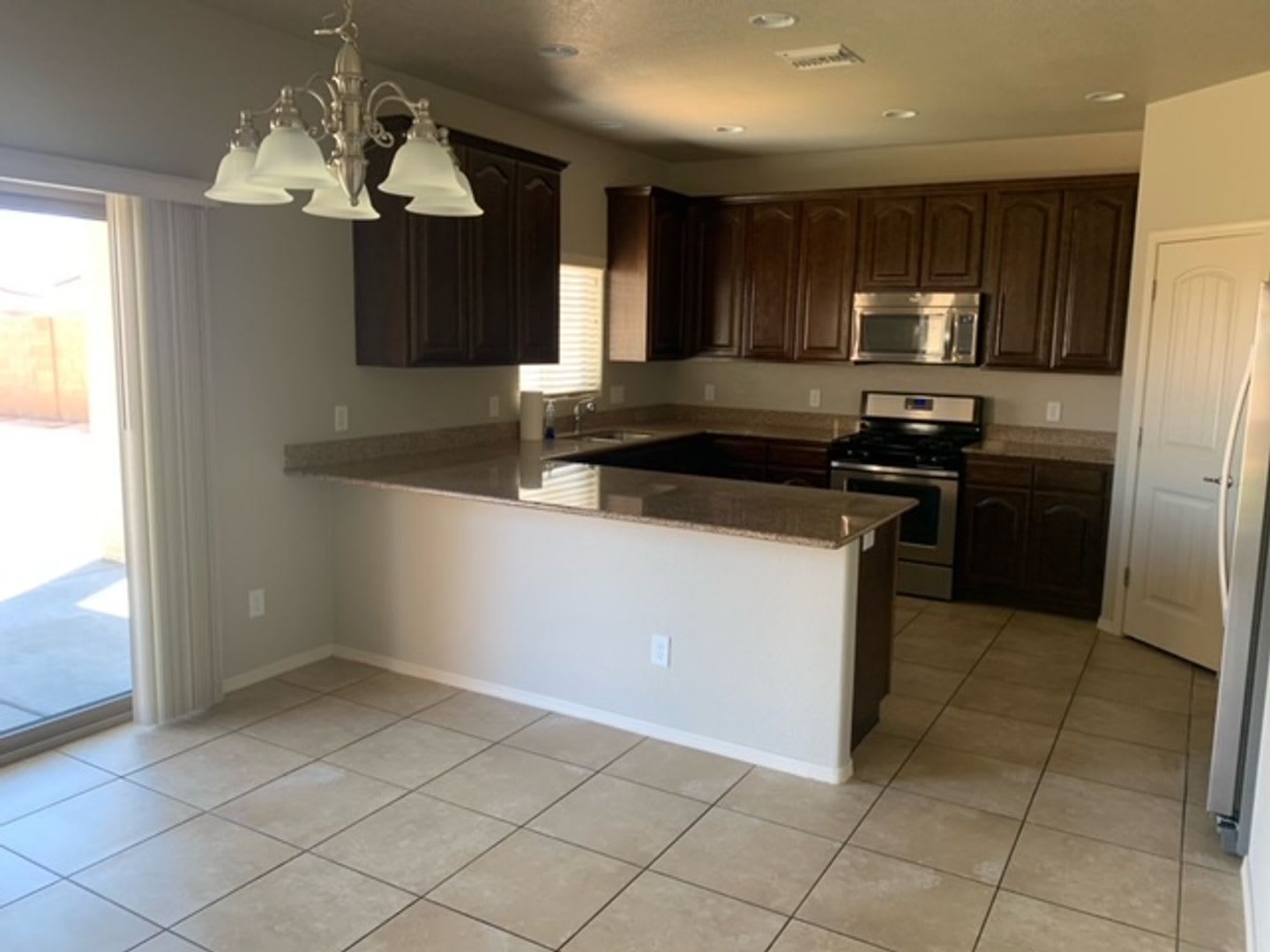 Available Rental – photo 3