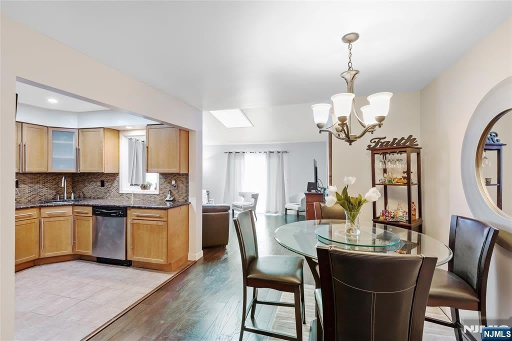 6405 Liberty Avenue – photo 5