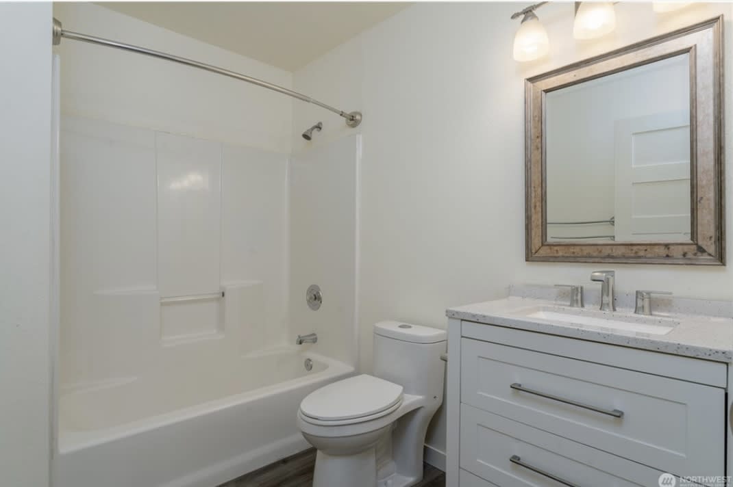303 W Highland Ave – photo 5