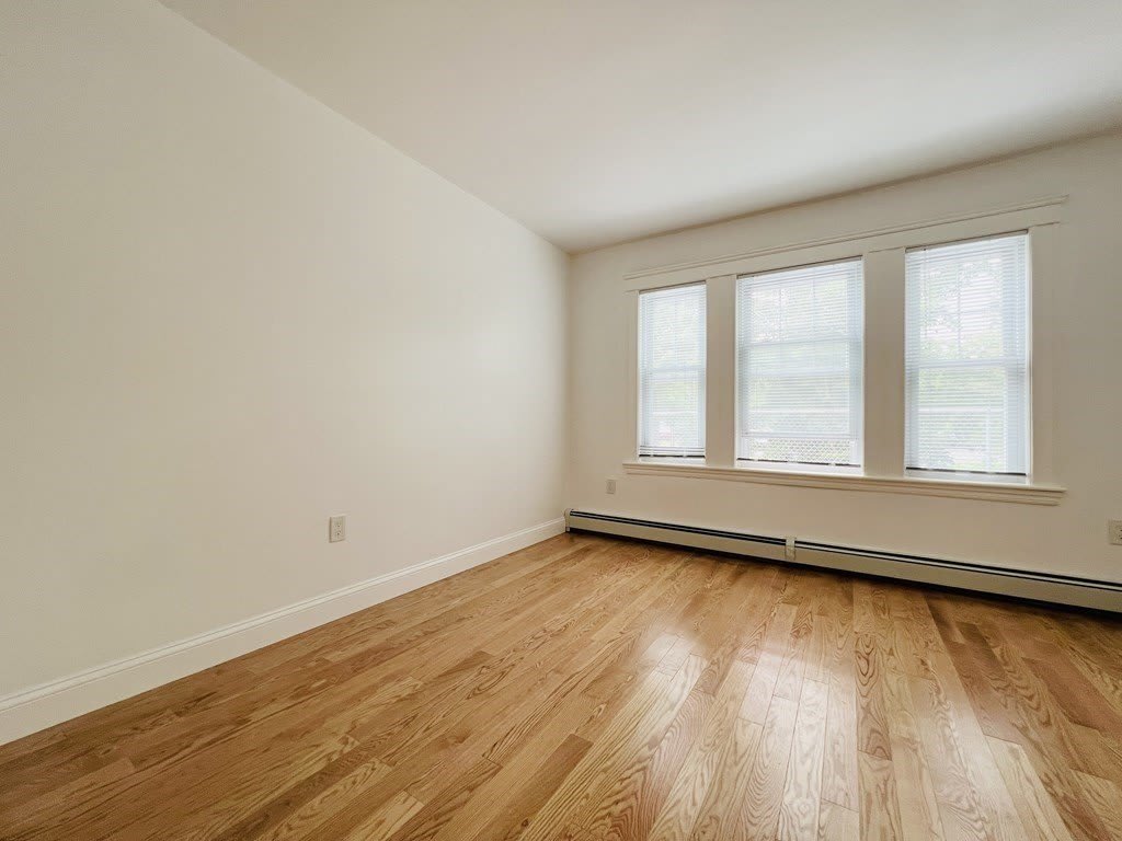 30 Eatonia St – photo 5
