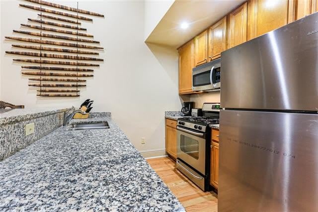 8416 Oak Street – photo 4