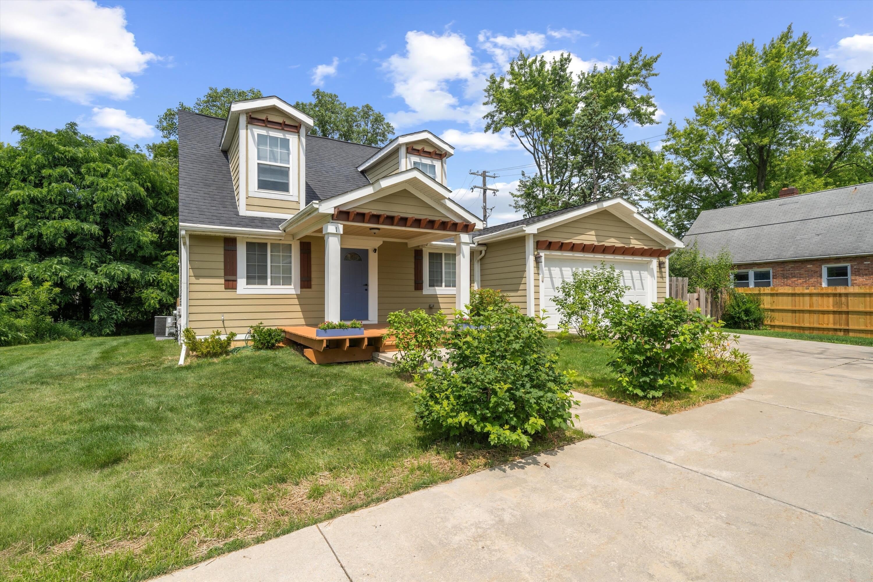 1 Maple Village Court – photo 2