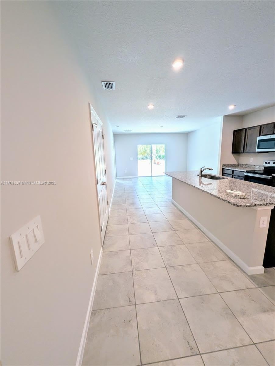 285 Raspberry Road – photo 4