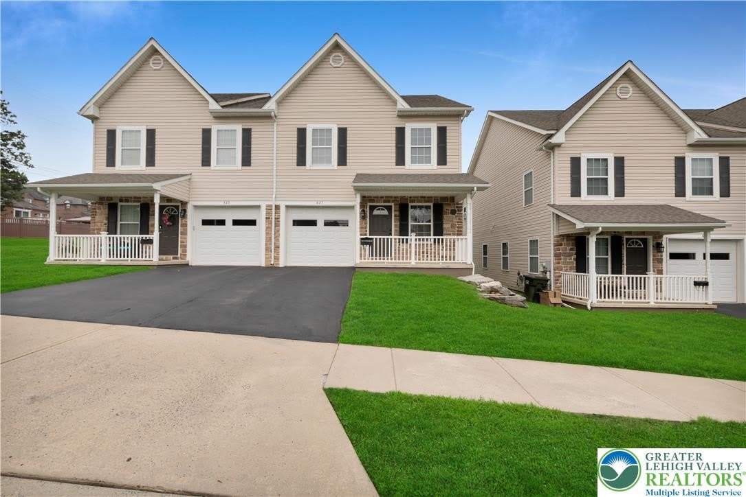 825 16th Avenue – photo 1