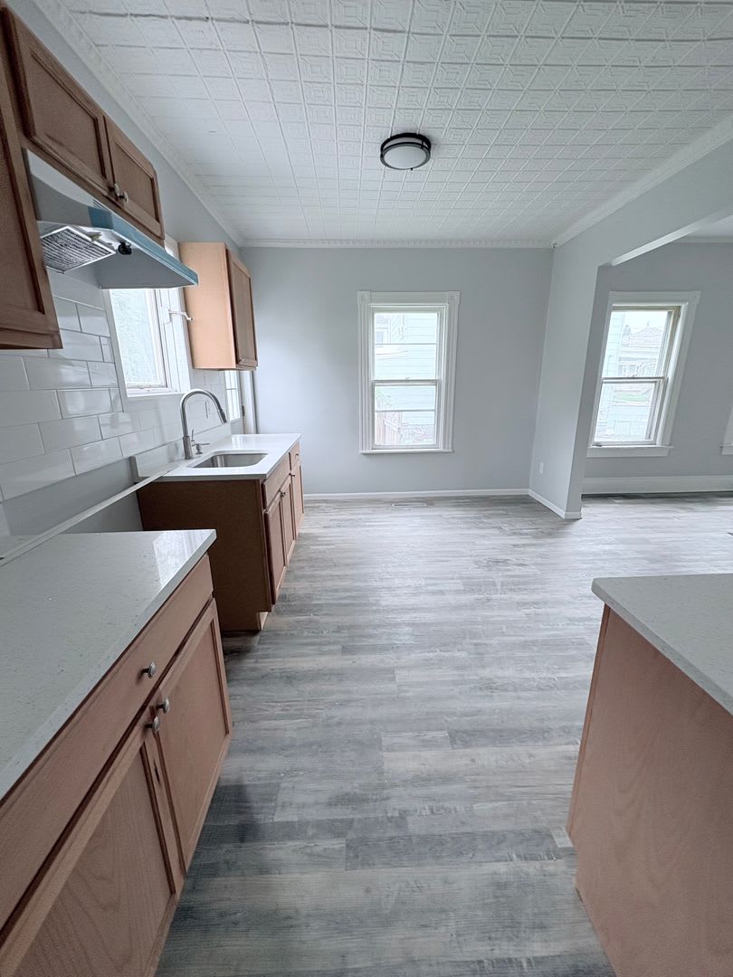 409 Healy Ave – photo 4