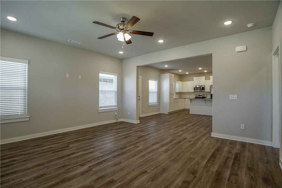 602 N Salem Road – photo 2