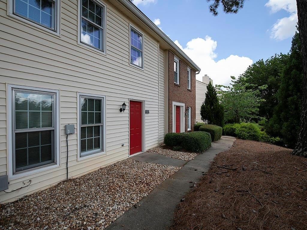 1018 Old Holcomb Bridge Road – photo 2