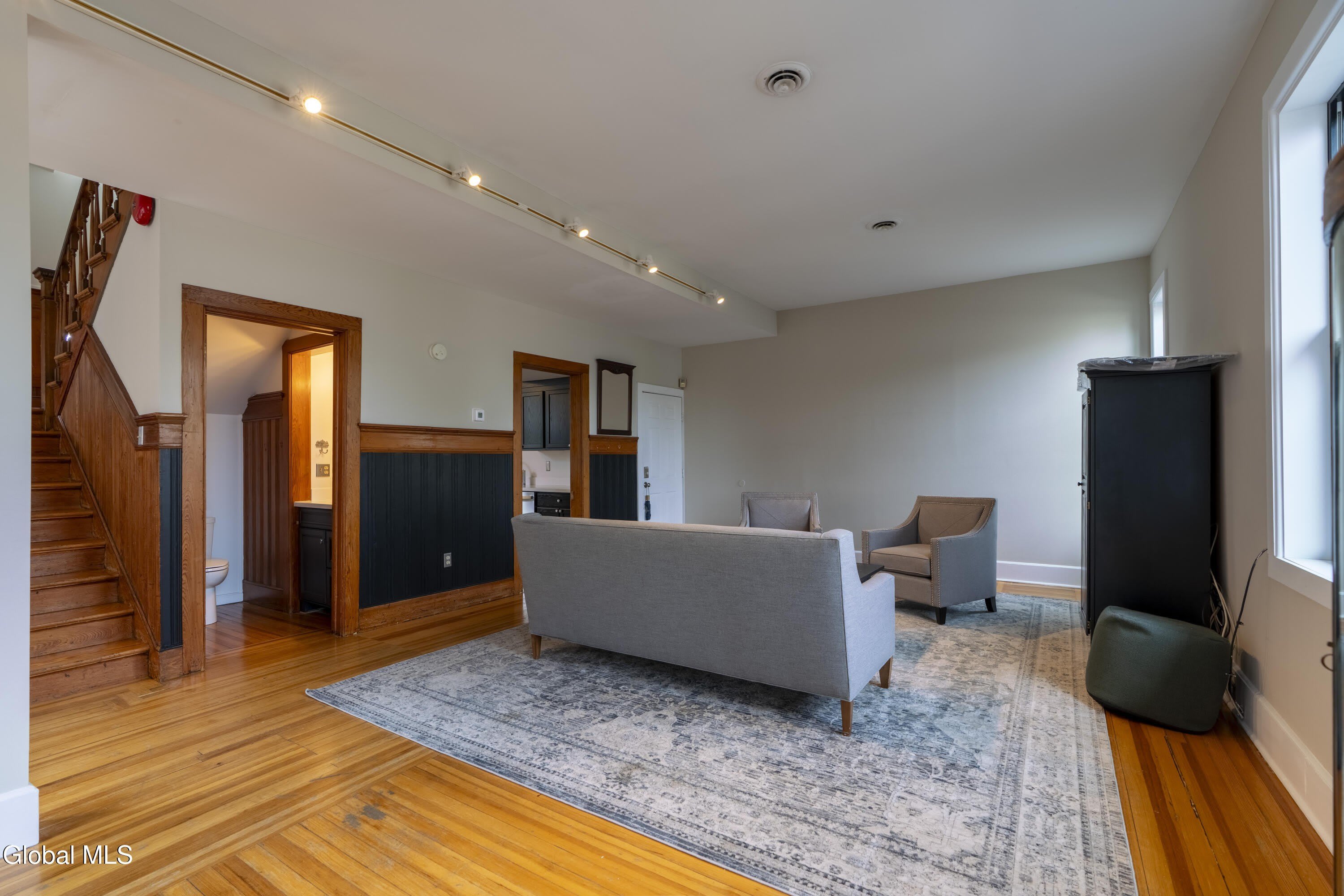153 Regent Street – photo 5