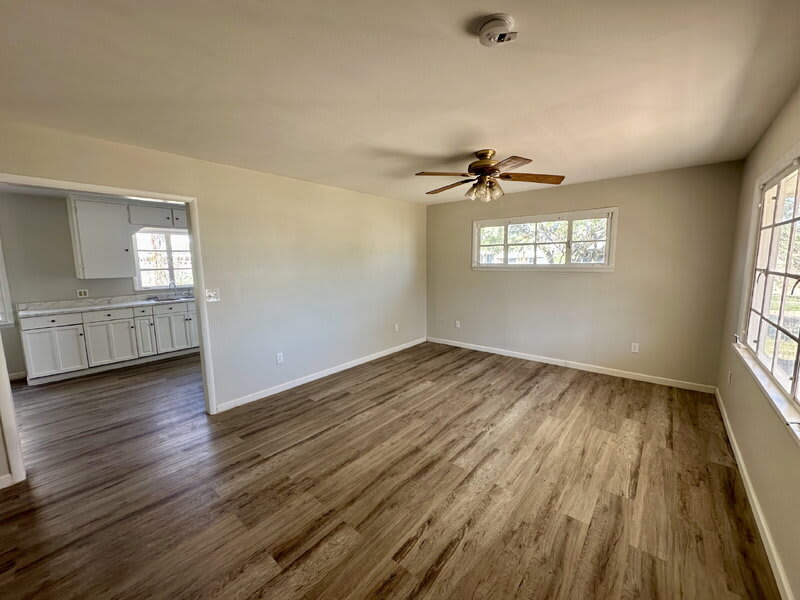 544 N 7th Pl – photo 3