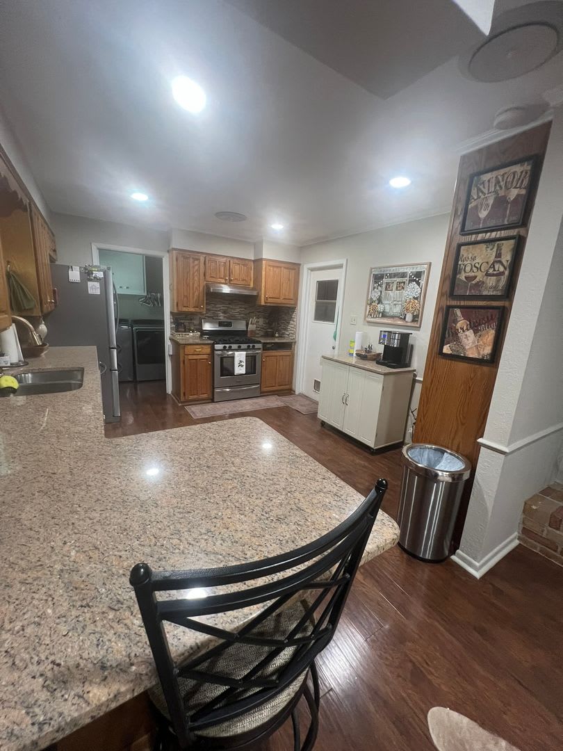 MID TERM RENTAL – photo 5