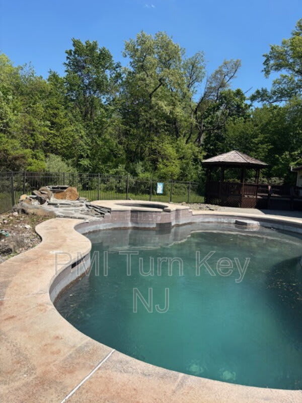 127 Stockton Avenue – photo 3