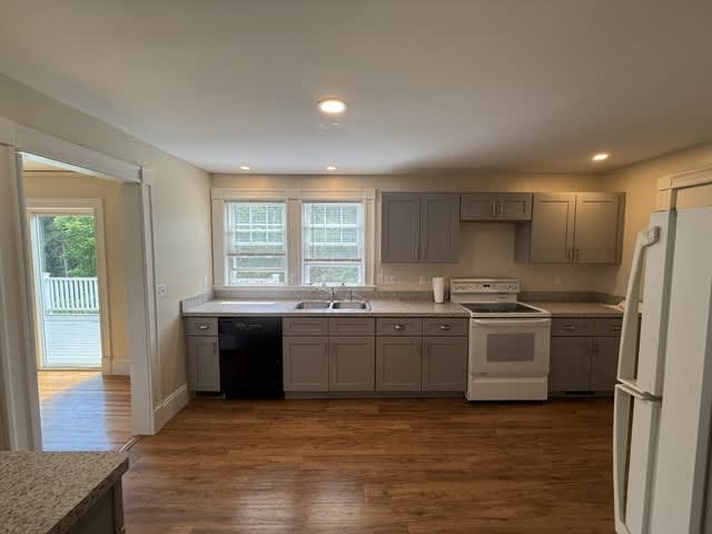 175 West St – photo 4