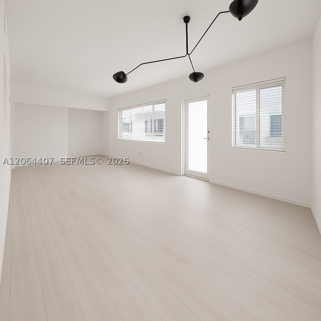 1110 Venetian Way – photo 4