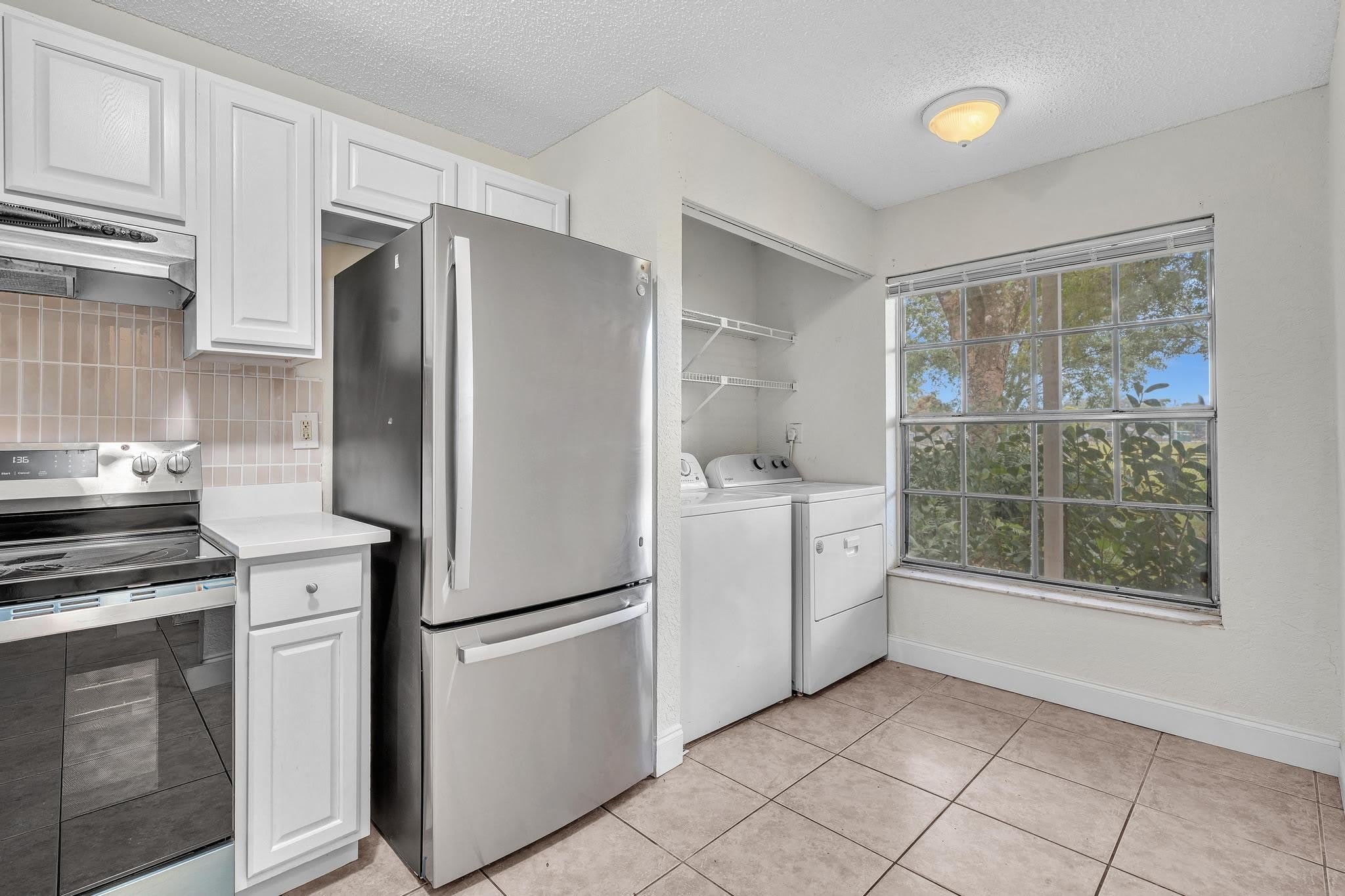 2510 Riverside Drive – photo 5
