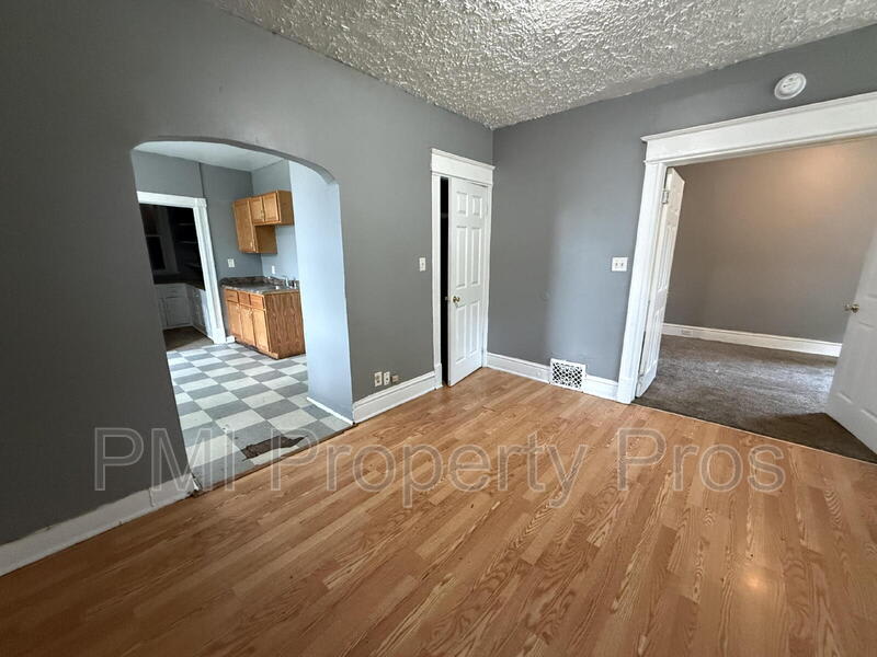 1415 N 37th St – photo 2