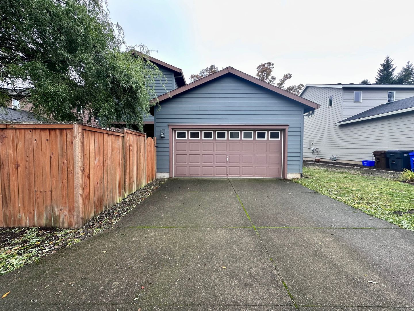 Modern updated 5 BD / 3 BA with Double Car Garage in Oregon City! – photo 2