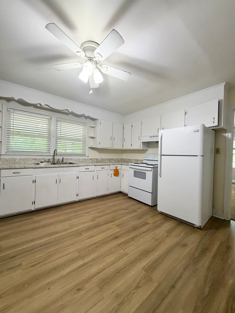 2 Bed 1 Bathroom on 1 Acre of Land – photo 3