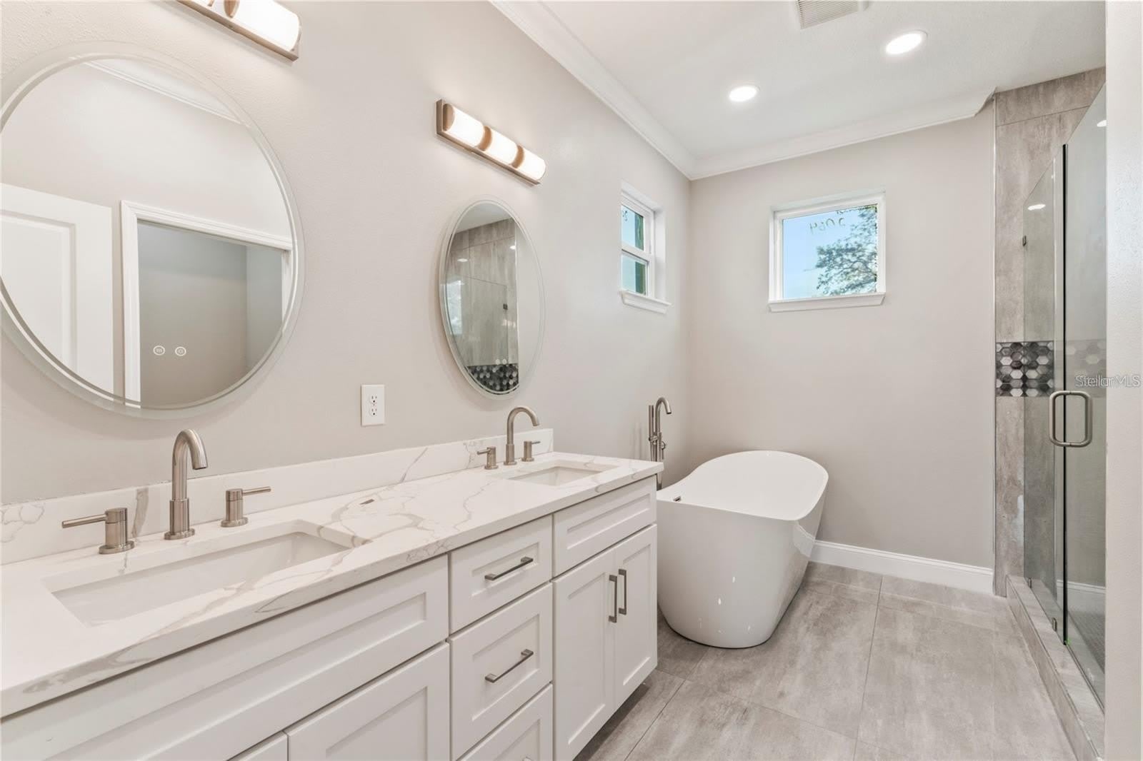 809 W Linebaugh Avenue – photo 3