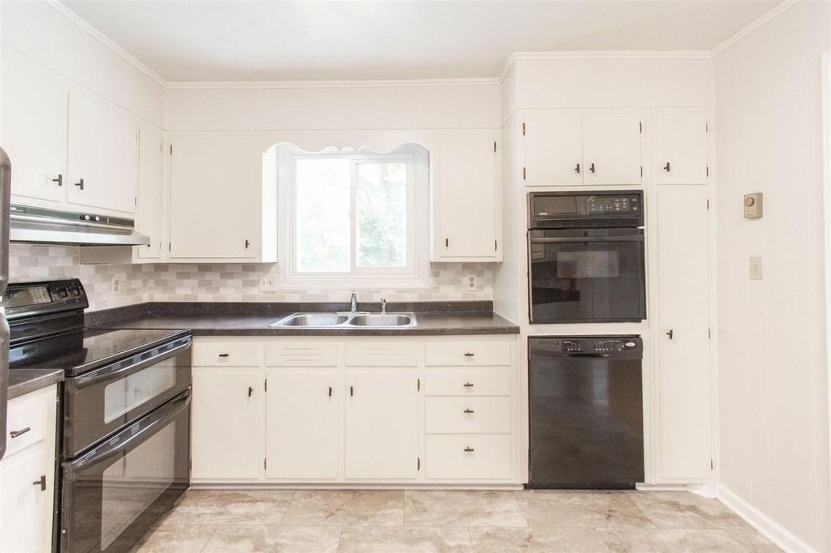 3 Bedroom 3 Bath House – photo 3
