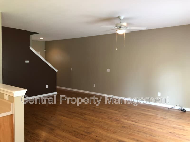547 Clairidge Drive – photo 4