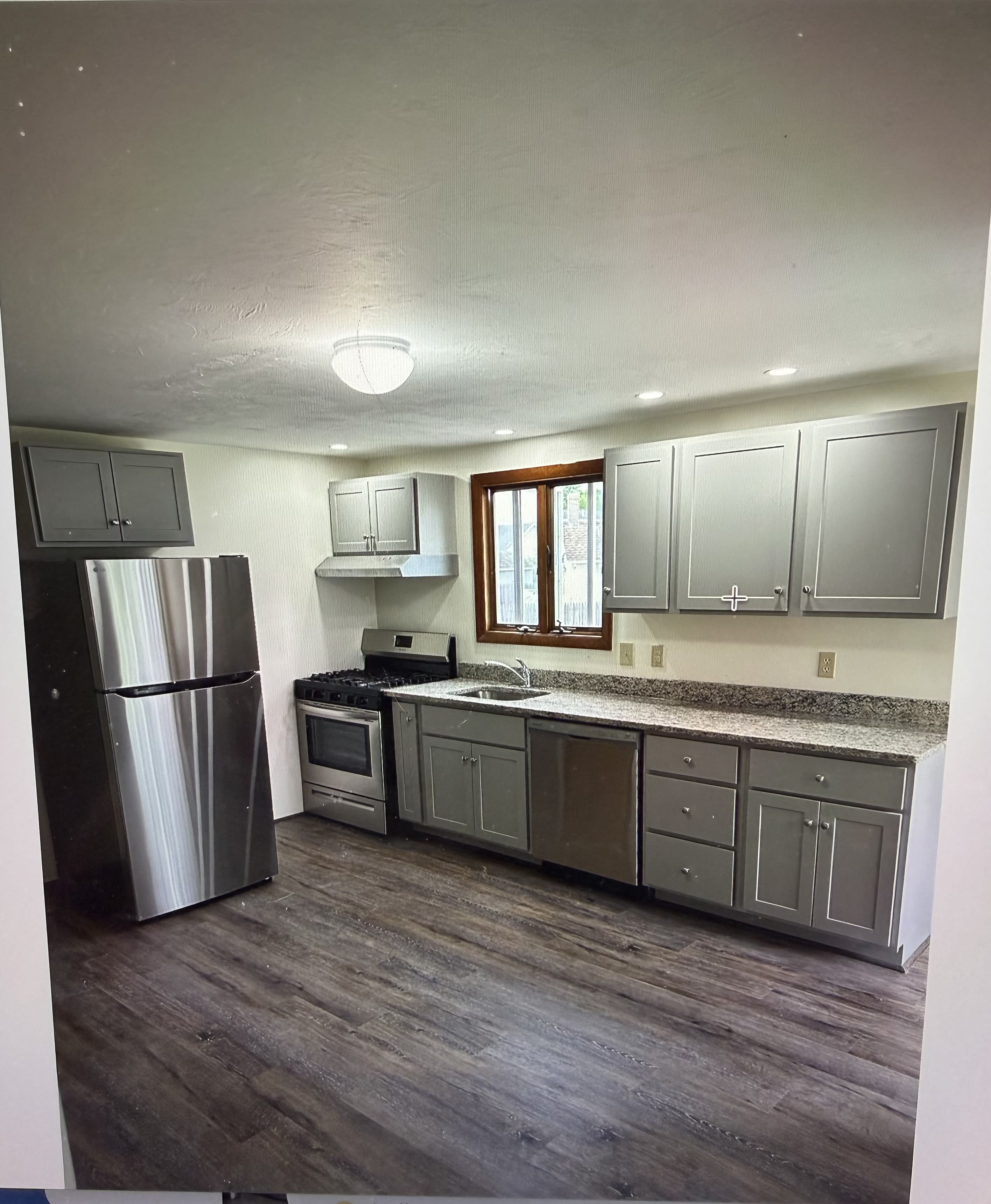 60 Ivy St – photo 1