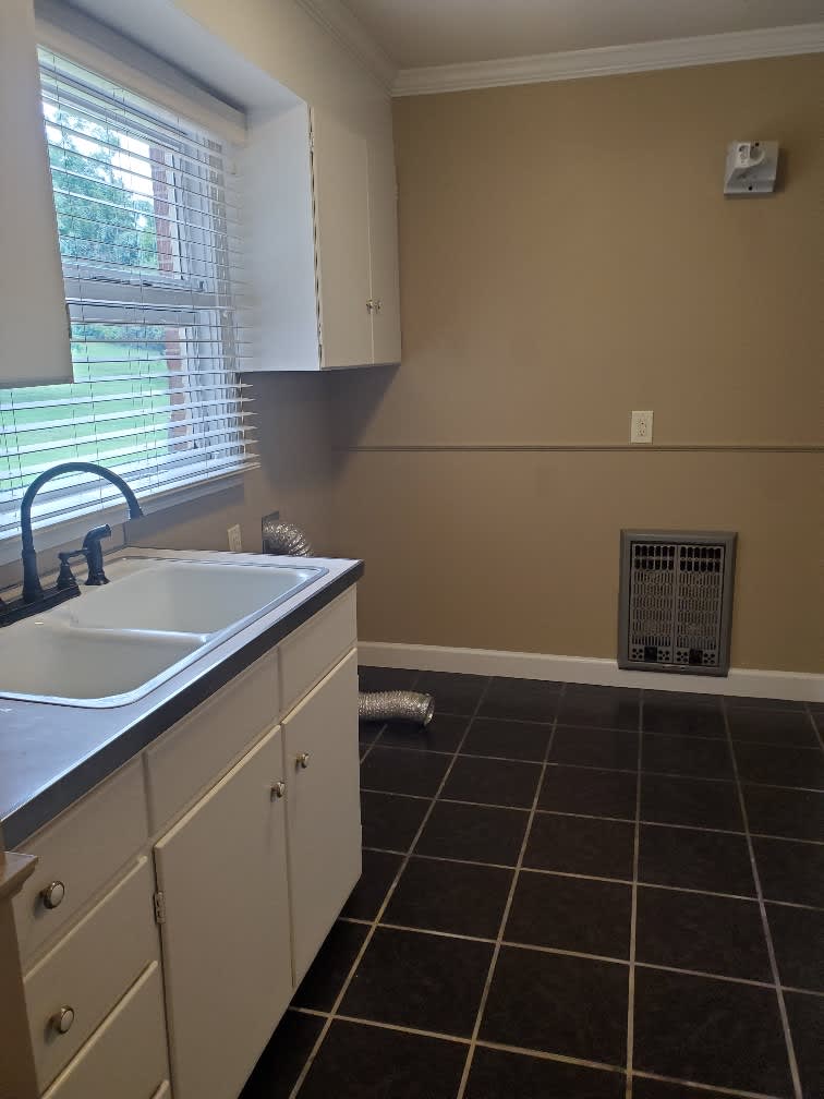 2400 Browns Mill Road – photo 5