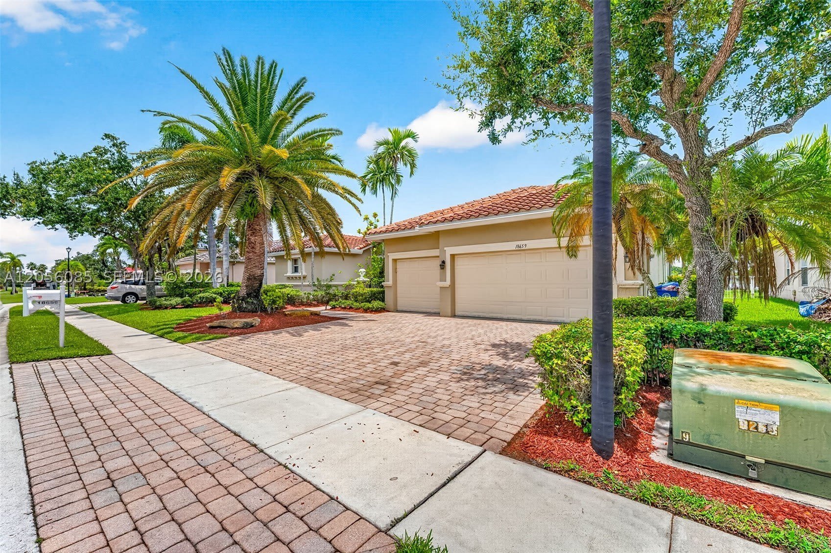 18659 SW 12th St – photo 5