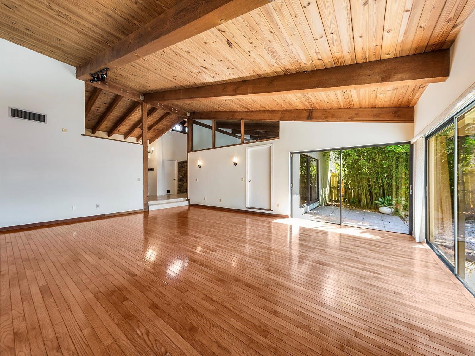 9055 Southwest 78th Court – photo 2