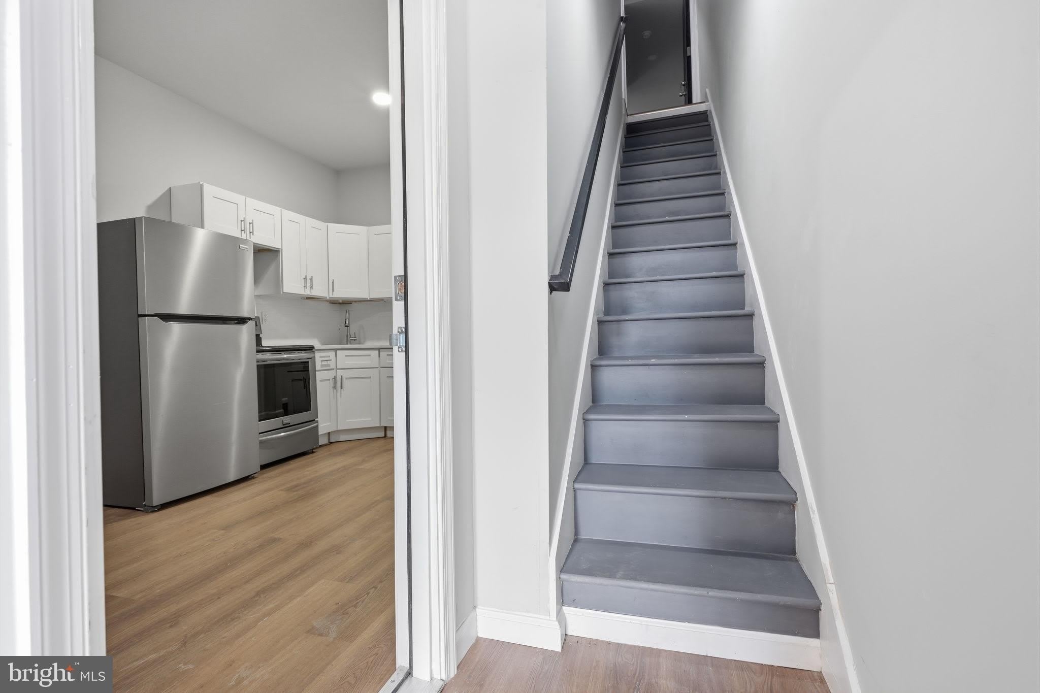 3448 FRANKFORD Avenue – photo 2