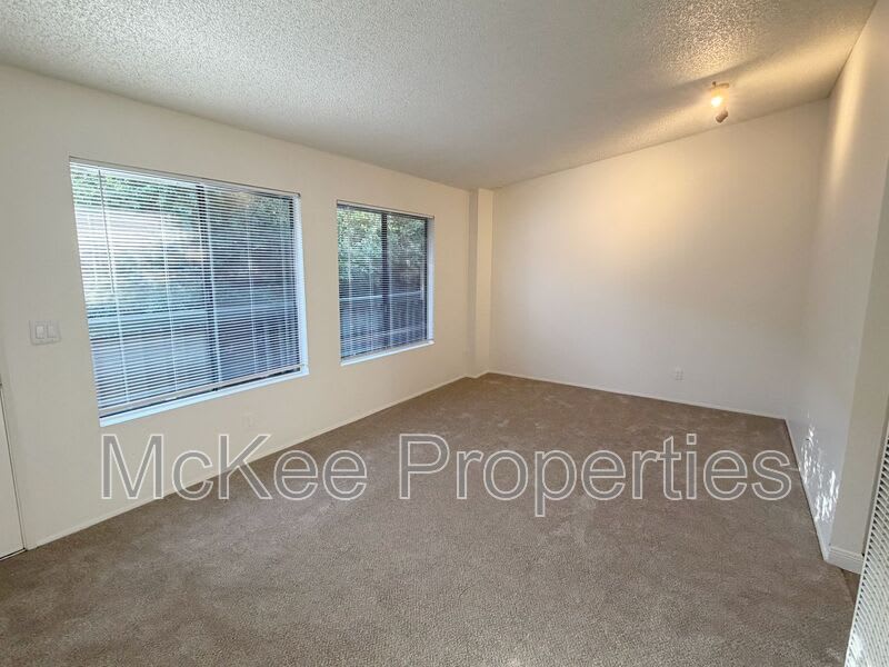 3028 Juniper Street – photo 1
